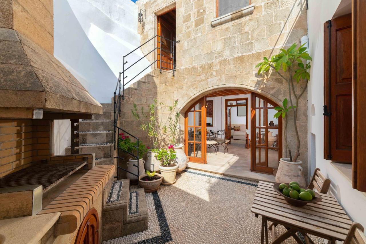 Villa Valasia Lindos With Acropolis View Extérieur photo